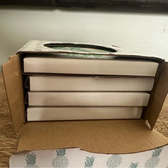 Beach House Coasters | Tropical Leaf Ceramic Set of 4 - Picture 2 of 6